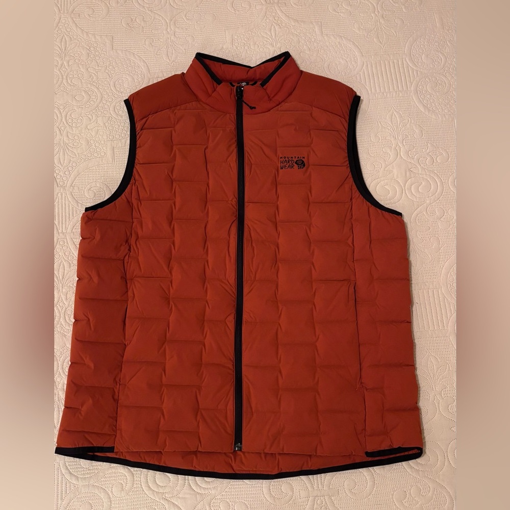 Mountain Hardwear Men's Rust Puffer Vest